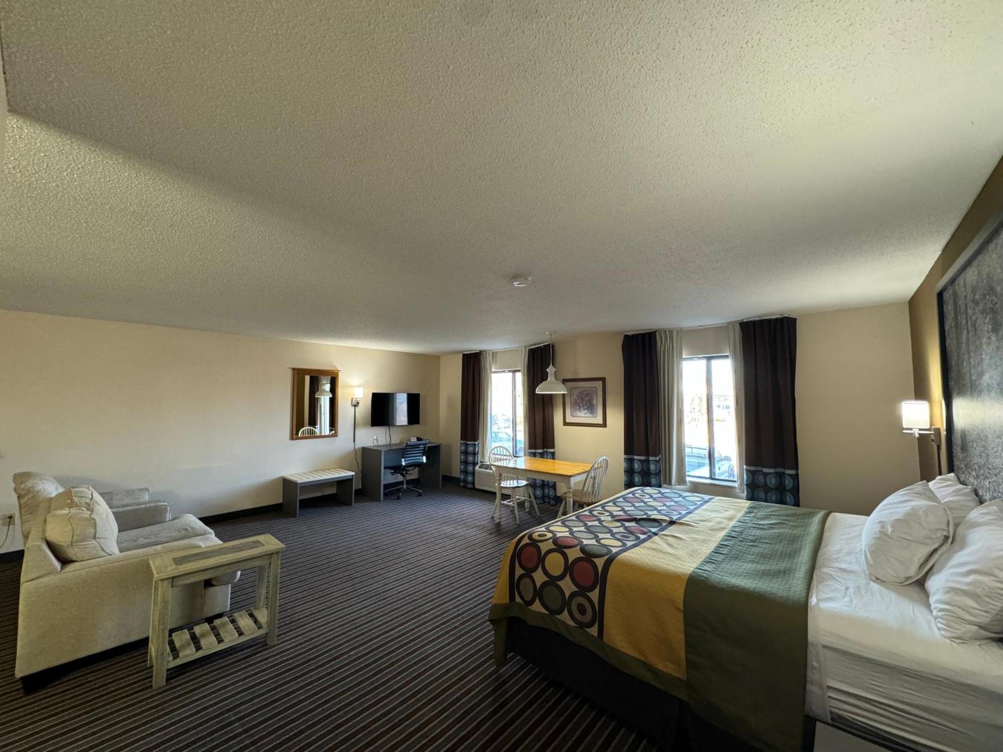 Super 8 By Wyndham Columbia Clark Lane Hotel Exterior photo